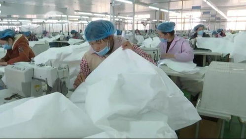 靈璧縣錦尚制衣 開足馬力生產防護服助力抗疫