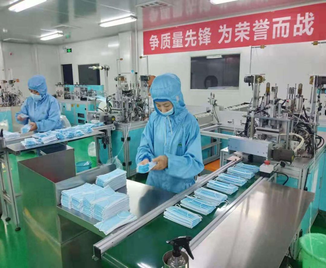 為宜昌正能量點贊 日產(chǎn)口罩13萬只，醫(yī)護馳援一線，共筑抗疫物資長城